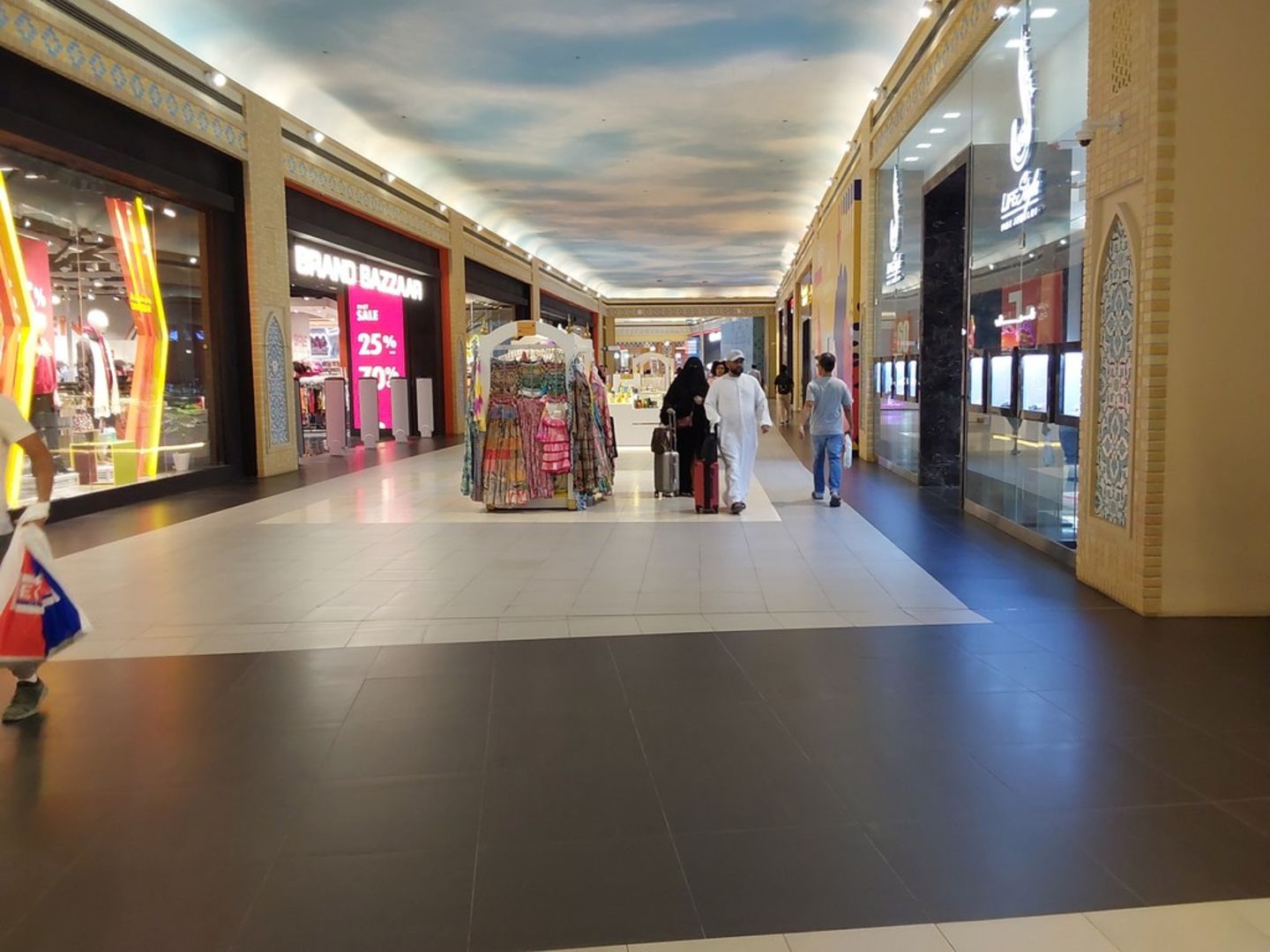 HiDubai-business-eros-shopping-consumer-electronics-ibn-batuta-jebel-ali-1-dubai