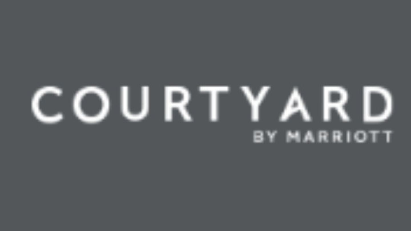 HiDubai-business-upyard-rooftop-bar-food-beverage-restaurants-bars-al-barsha-1-dubai