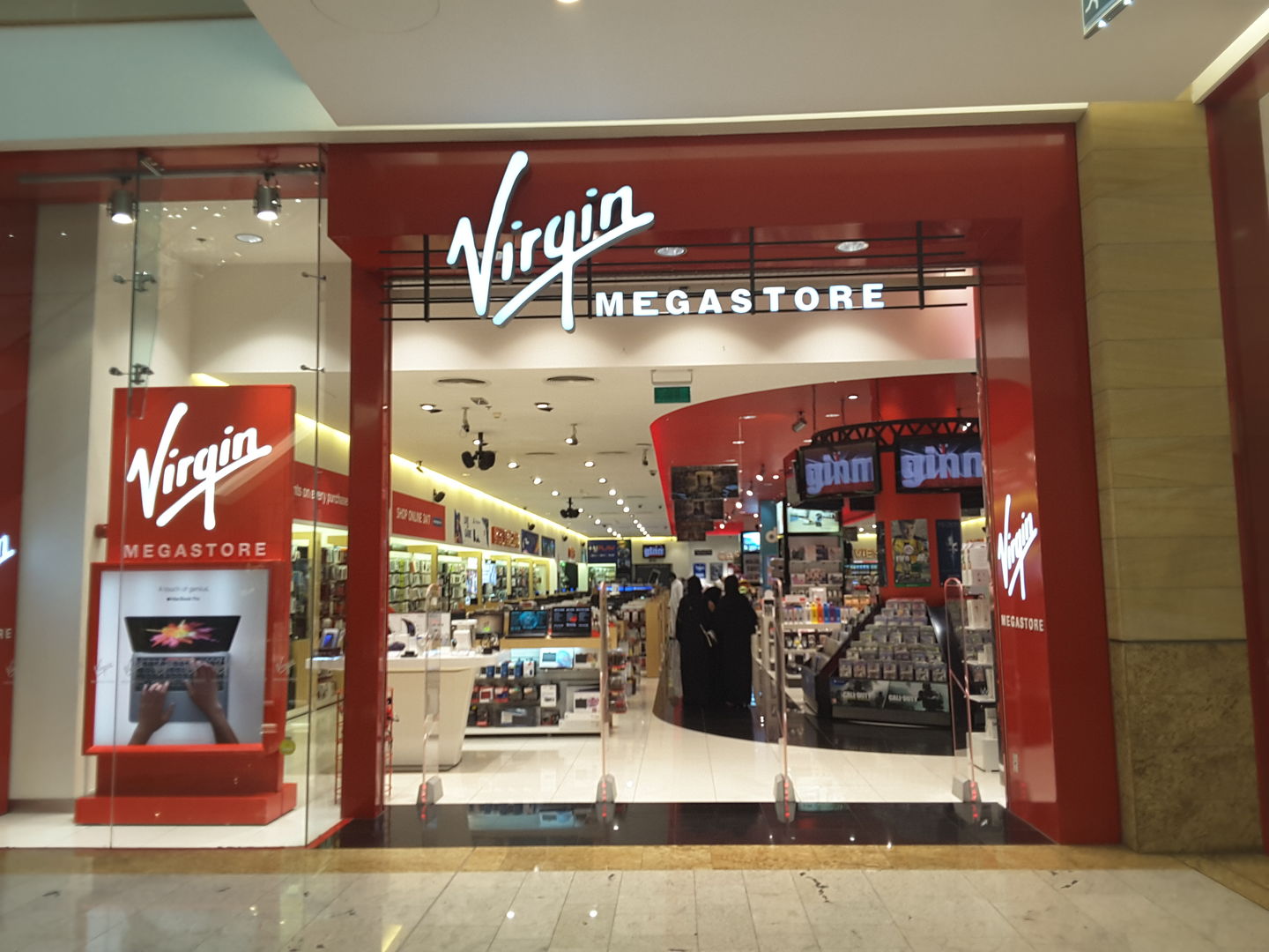 HiDubai-business-virgin-megastore-shopping-books-movies-music-mirdif-dubai-2