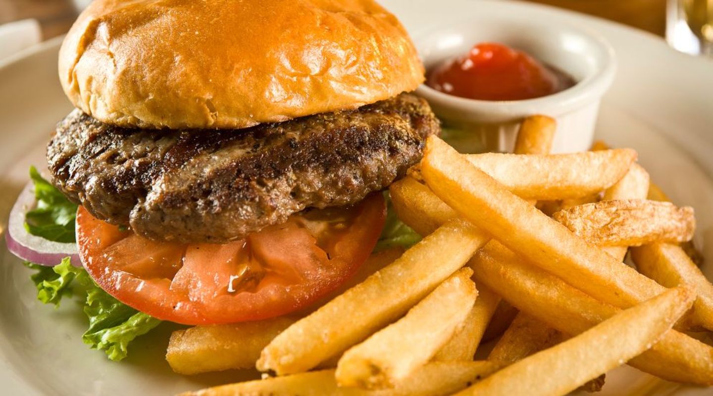 HiDubai-business-volcano-cafeteria-food-beverage-cafeterias-nad-al-sheba-4-dubai