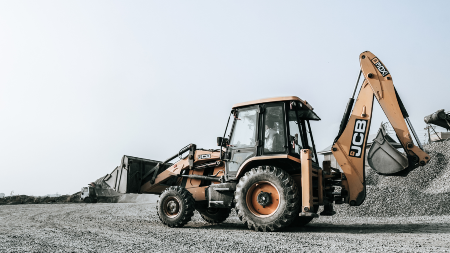 HiDubai-business-aamin-traders-construction-heavy-industries-heavy-equipment-machinery-business-bay-dubai