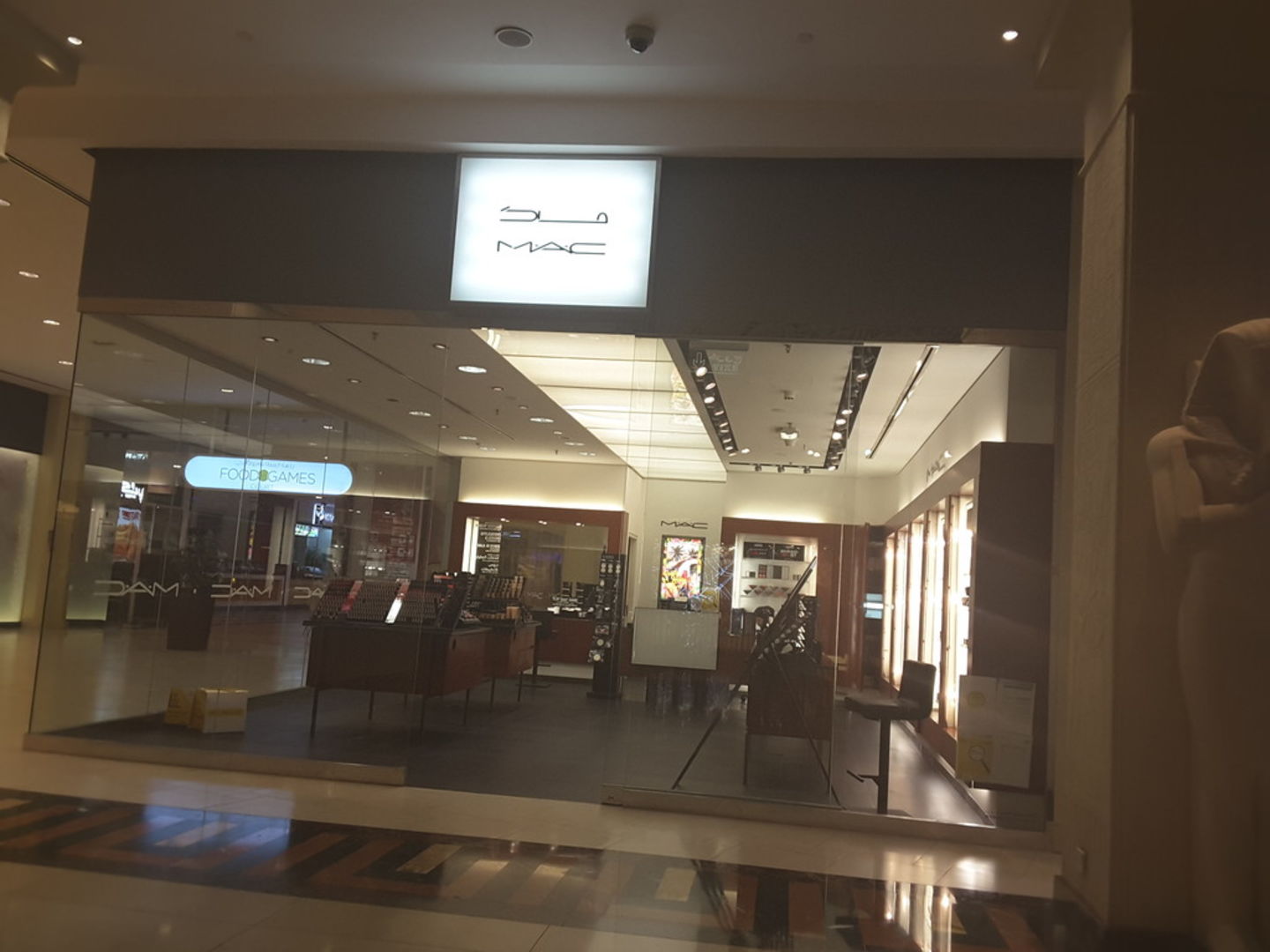 HiDubai-business-mac-shopping-beauty-cosmetics-stores-wafi-umm-hurair-2-dubai-2