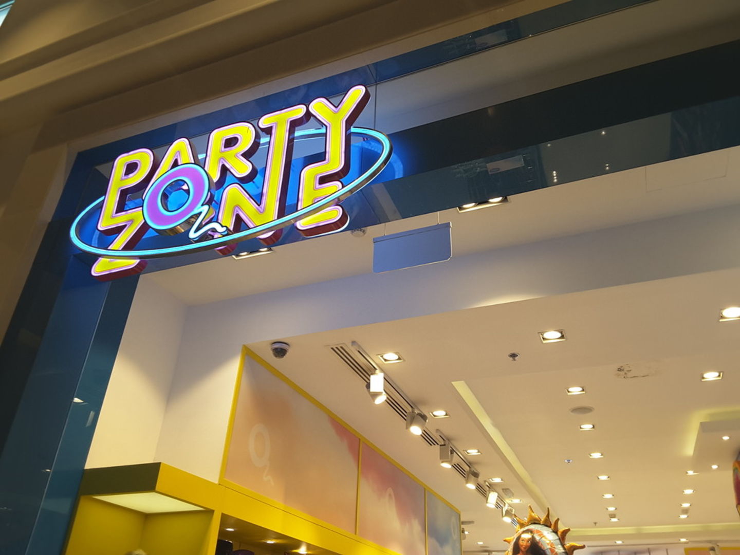 HiDubai-business-party-zone-shopping-party-supplies-costumes-layan-community-wadi-al-safa-7-dubai-2