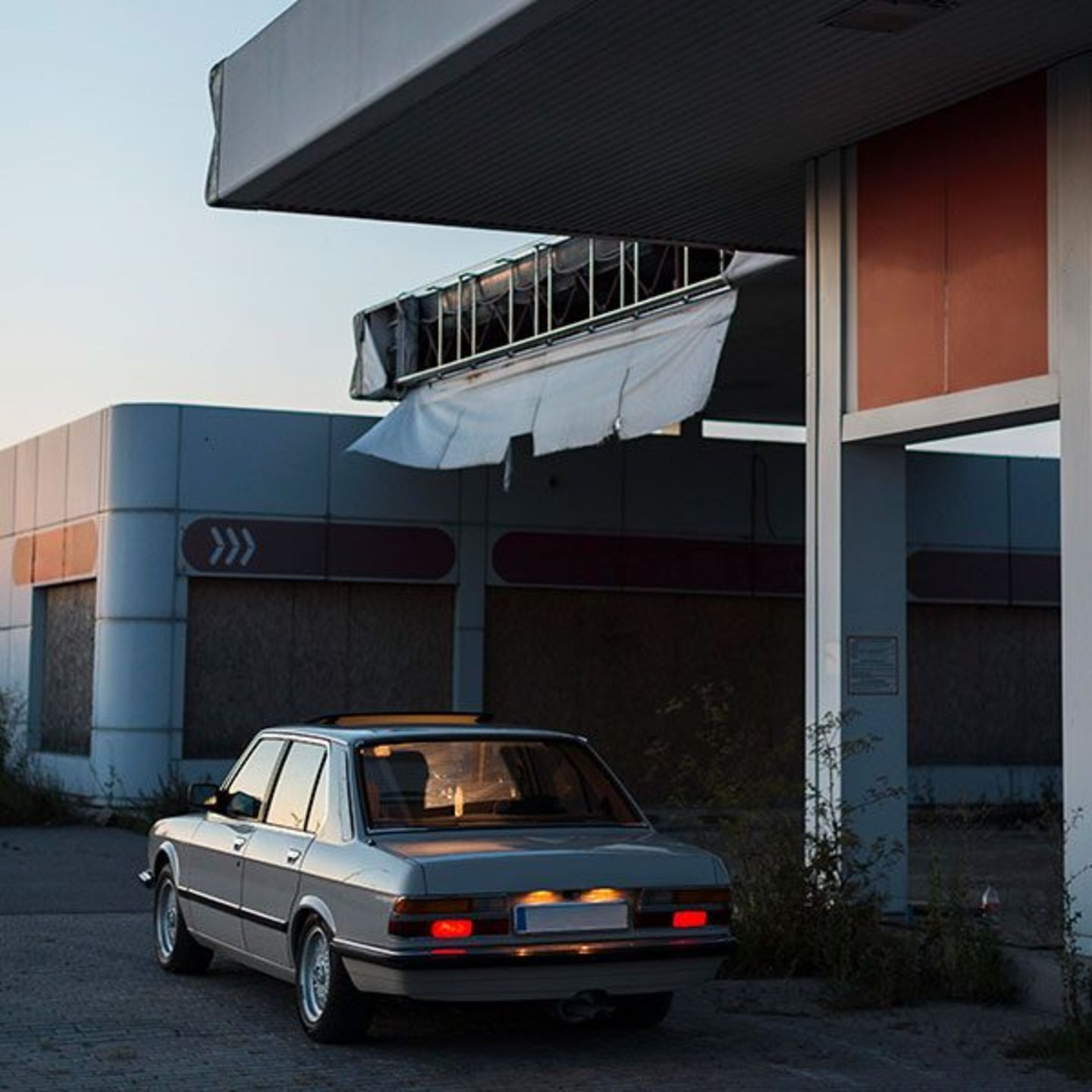 HiDubai-business-pink-tower-building-contracting-construction-heavy-industries-construction-nad-al-hammar-dubai