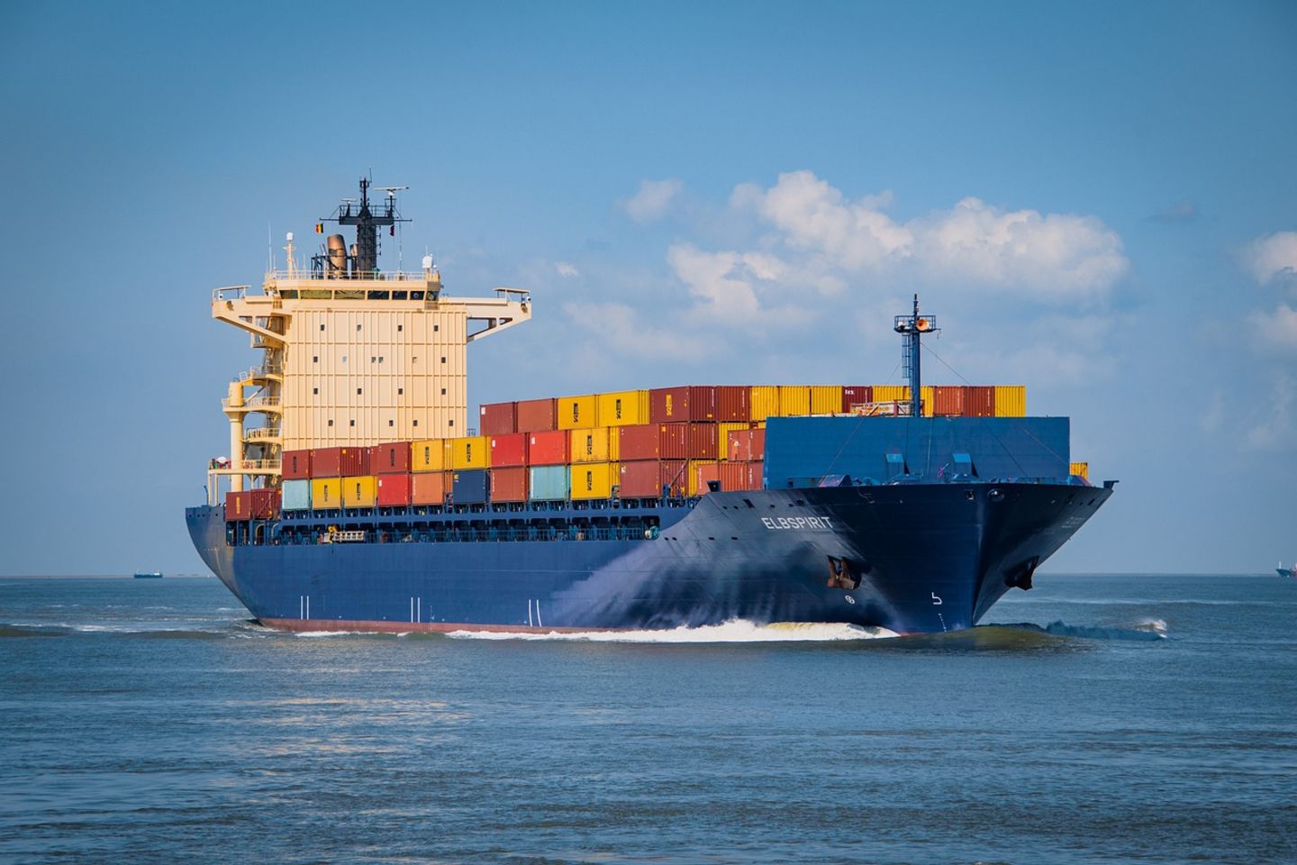 HiDubai-business-omaya-logistics-shipping-logistics-shipping-al-buteen-dubai