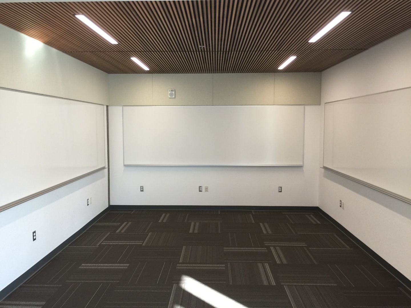 HiDubai-business-cosentino-middle-east-construction-heavy-industries-architects-design-services-dubai-design-district-dubai-2