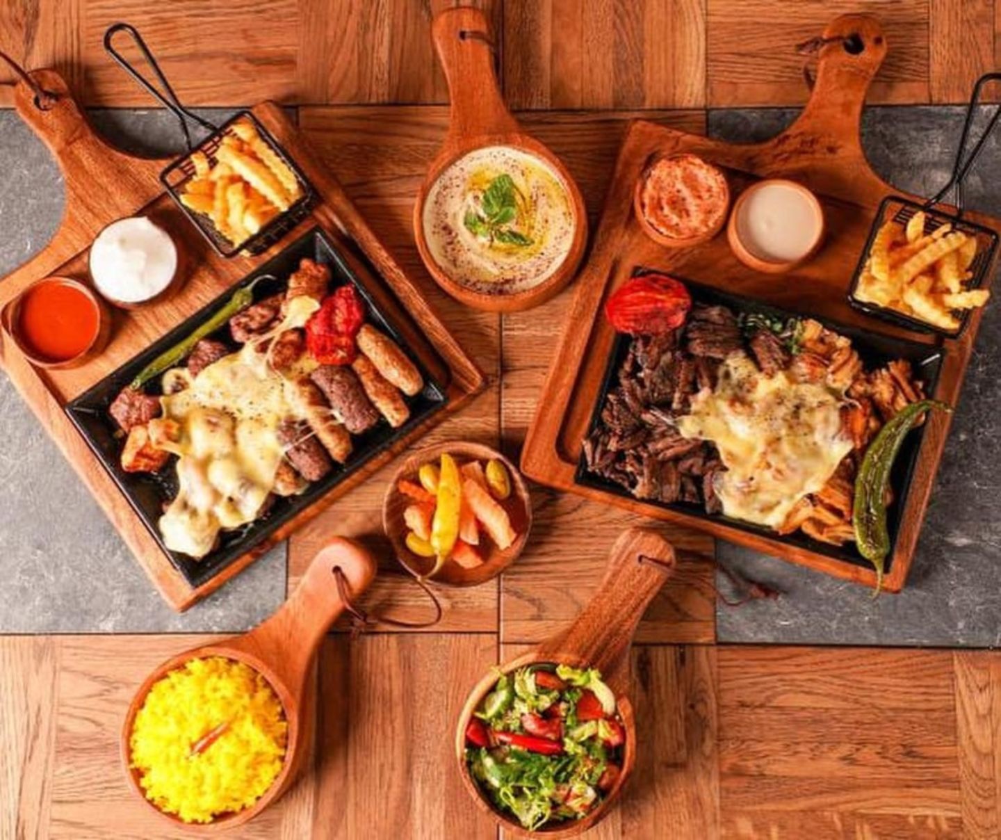 Black Charcoal Restaurant(Restaurants & Bars) in Al Satwa, Dubai HiDubai