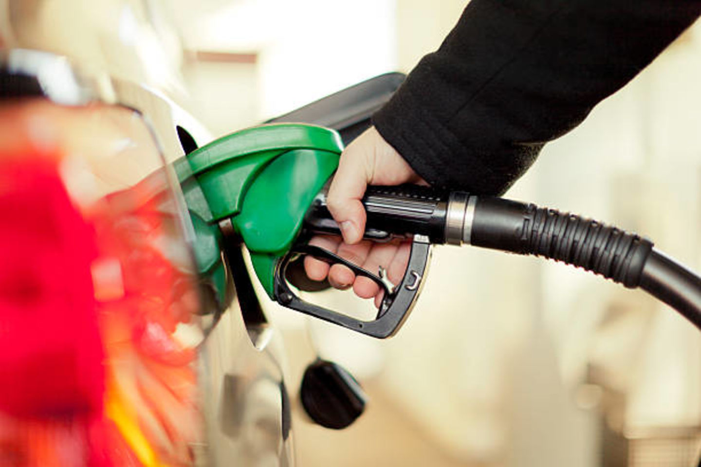 HiDubai-business-enoc-petrol-station-transport-vehicle-services-fuel-stations-car-wash-umm-suqeim-1-dubai