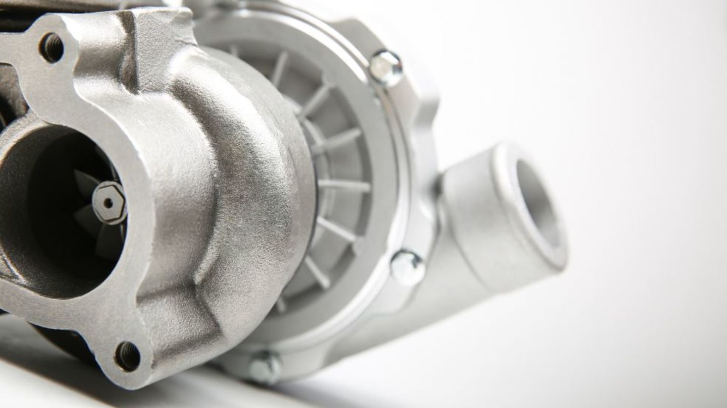 HiDubai-business-zamzam-auto-spare-parts-trading-transport-vehicle-services-auto-spare-parts-accessories-naif-dubai