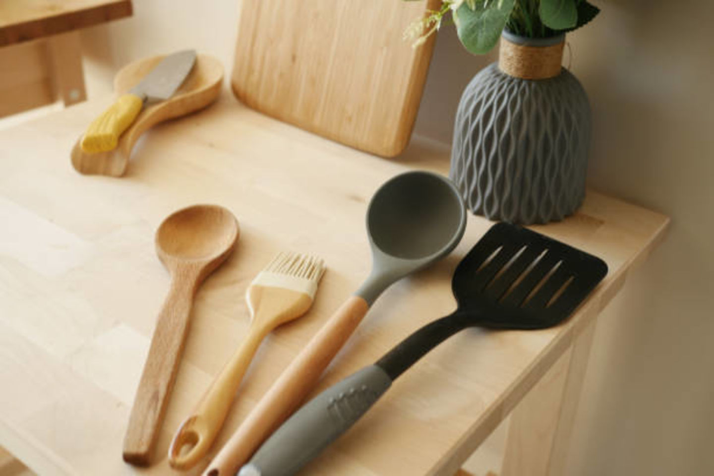 HiDubai-business-delma-general-treading-showroom-home-kitchen-dining-al-buteen-dubai