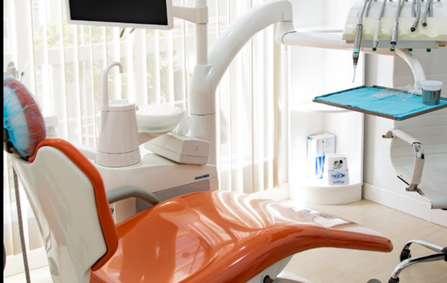 HiDubai-business-joy-dental-clinic-beauty-wellness-health-specialty-clinics-the-palm-jumeirah-nakhlat-jumeirah-dubai