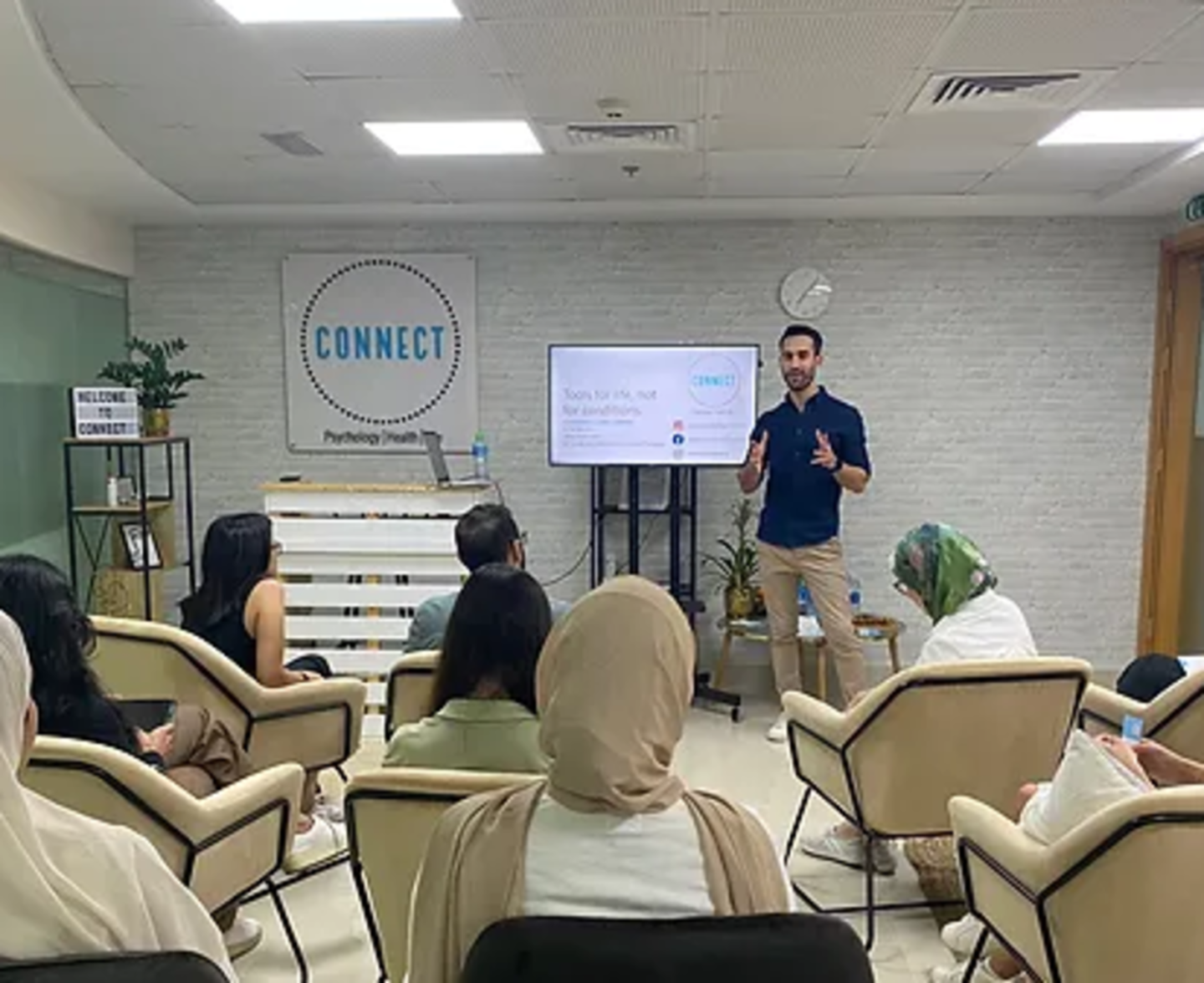 HiDubai-business-connect-psychology-beauty-wellness-health-hospitals-clinics-jumeirah-lake-towers-al-thanyah-5-dubai