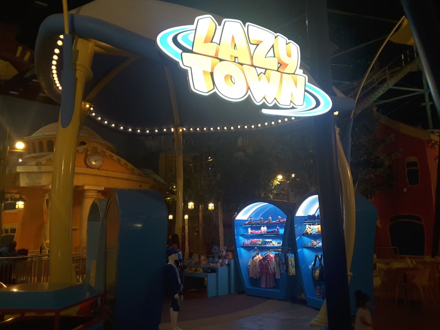 HiDubai-business-lazy-town-shopping-souvenirs-gifts-global-village-wadi-al-safa-4-dubai-2