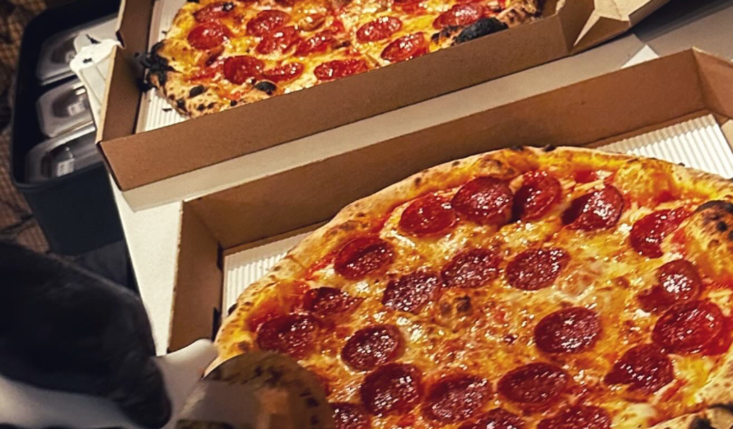 HiDubai-business-sopranos-pizza-food-beverage-restaurants-bars-jumeirah-village-circle-al-barsha-south-4-dubai