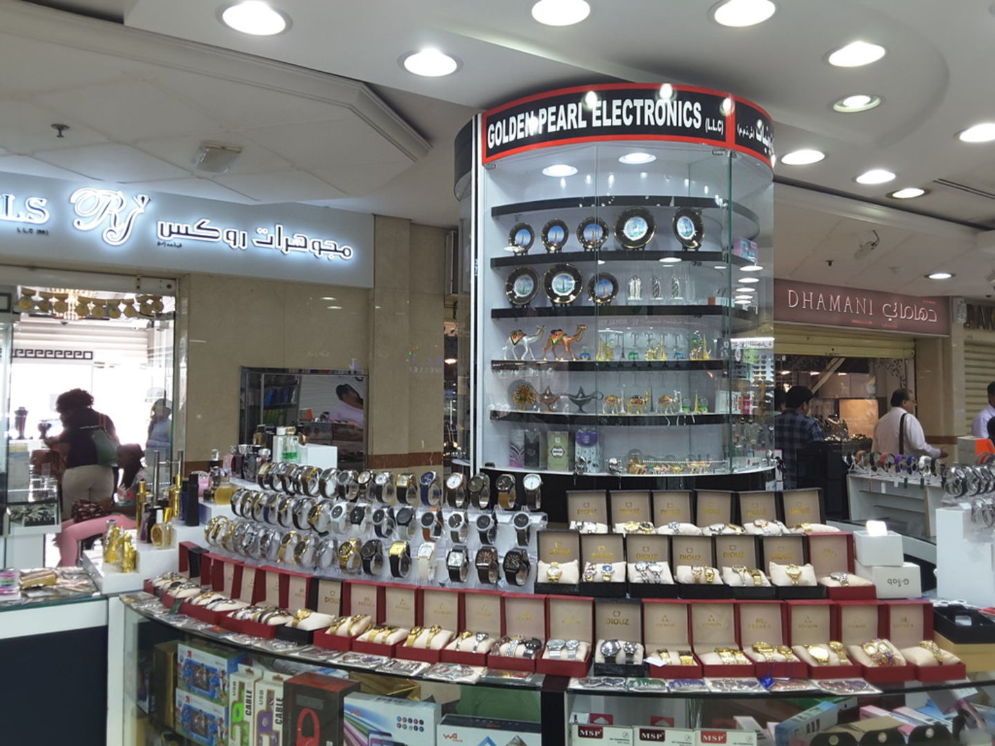 HiDubai-business-golden-pearl-electronics-shopping-souvenirs-gifts-al-daghaya-dubai-2