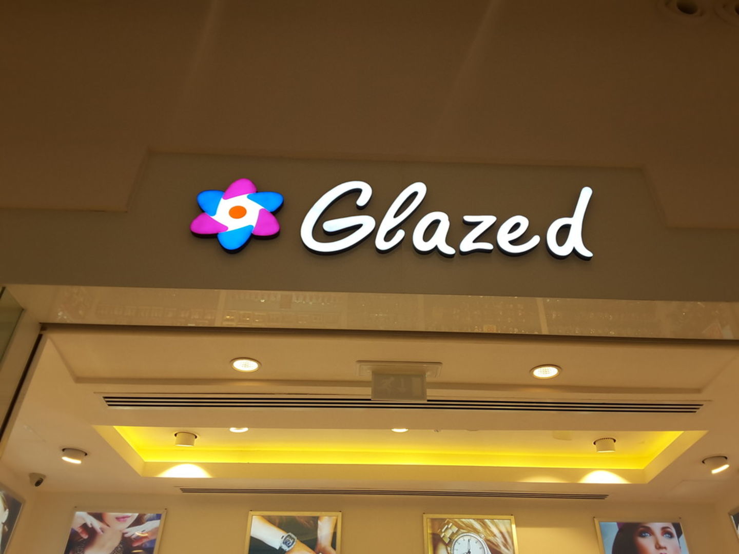 HiDubai-business-glazed-shopping-watches-eyewear-al-shindagha-dubai-2