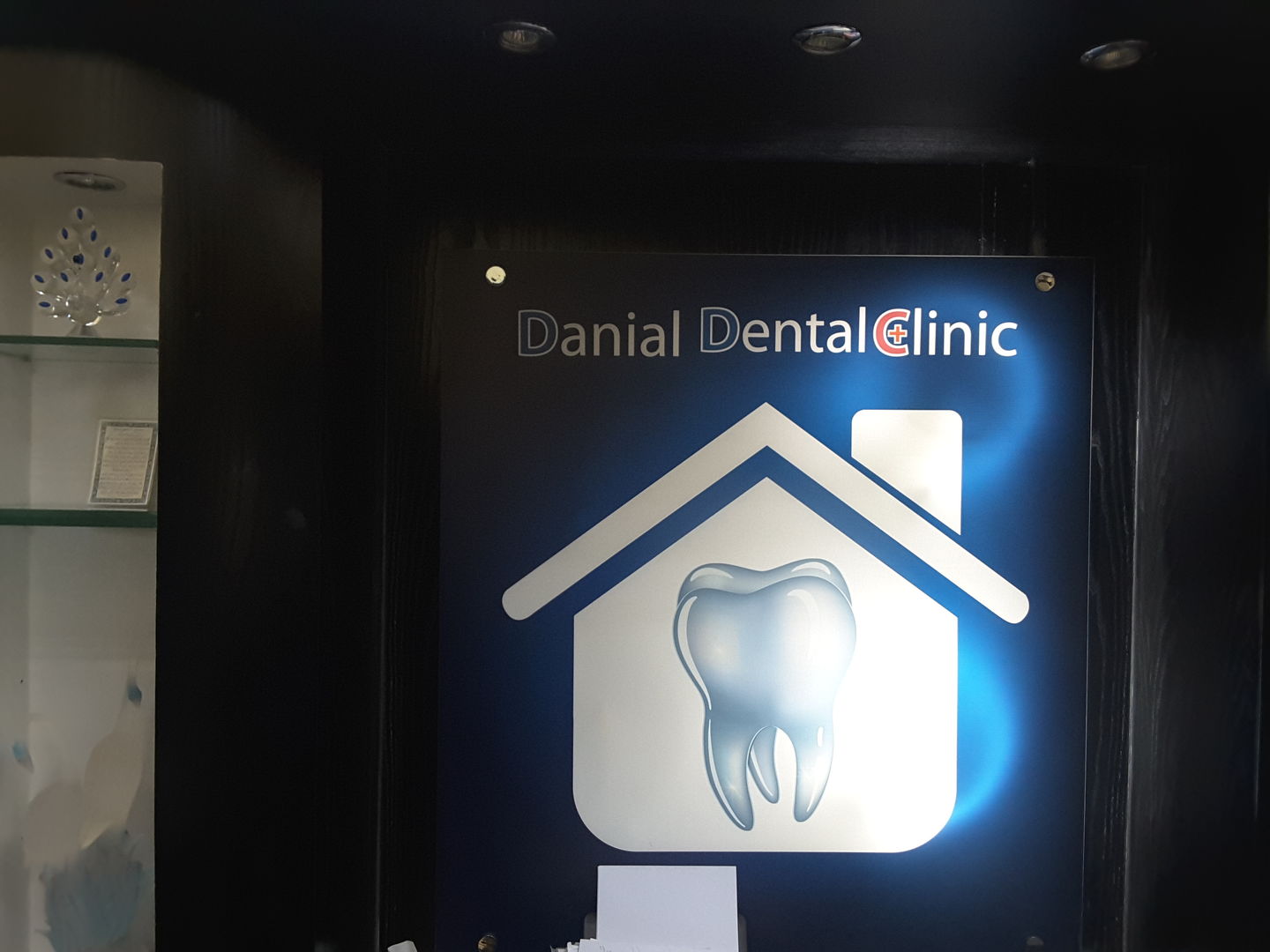 HiDubai-business-danial-dental-clinic-beauty-wellness-health-specialty-clinics-riggat-al-buteen-dubai-2