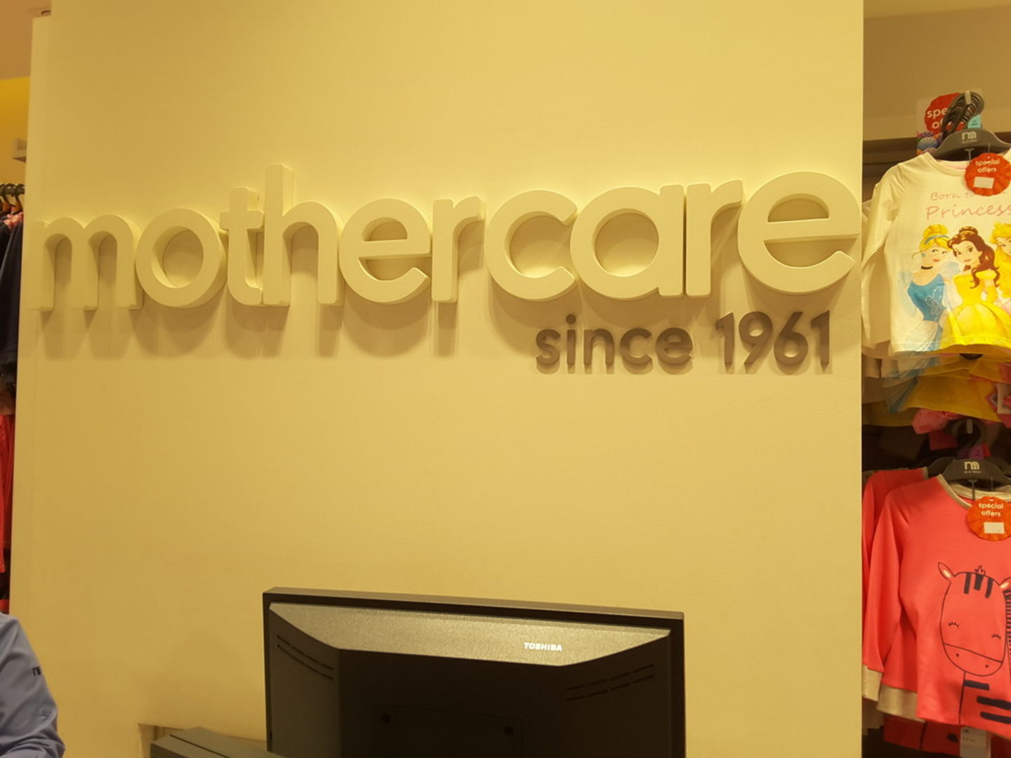 HiDubai-business-mother-care-shopping-apparel-dubai-silicon-oasis-nadd-hessa-dubai-2
