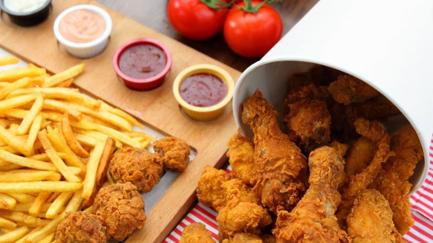 HiDubai-business-khorak-delneshin-restaurant-food-beverage-restaurants-bars-nad-al-hammar-dubai