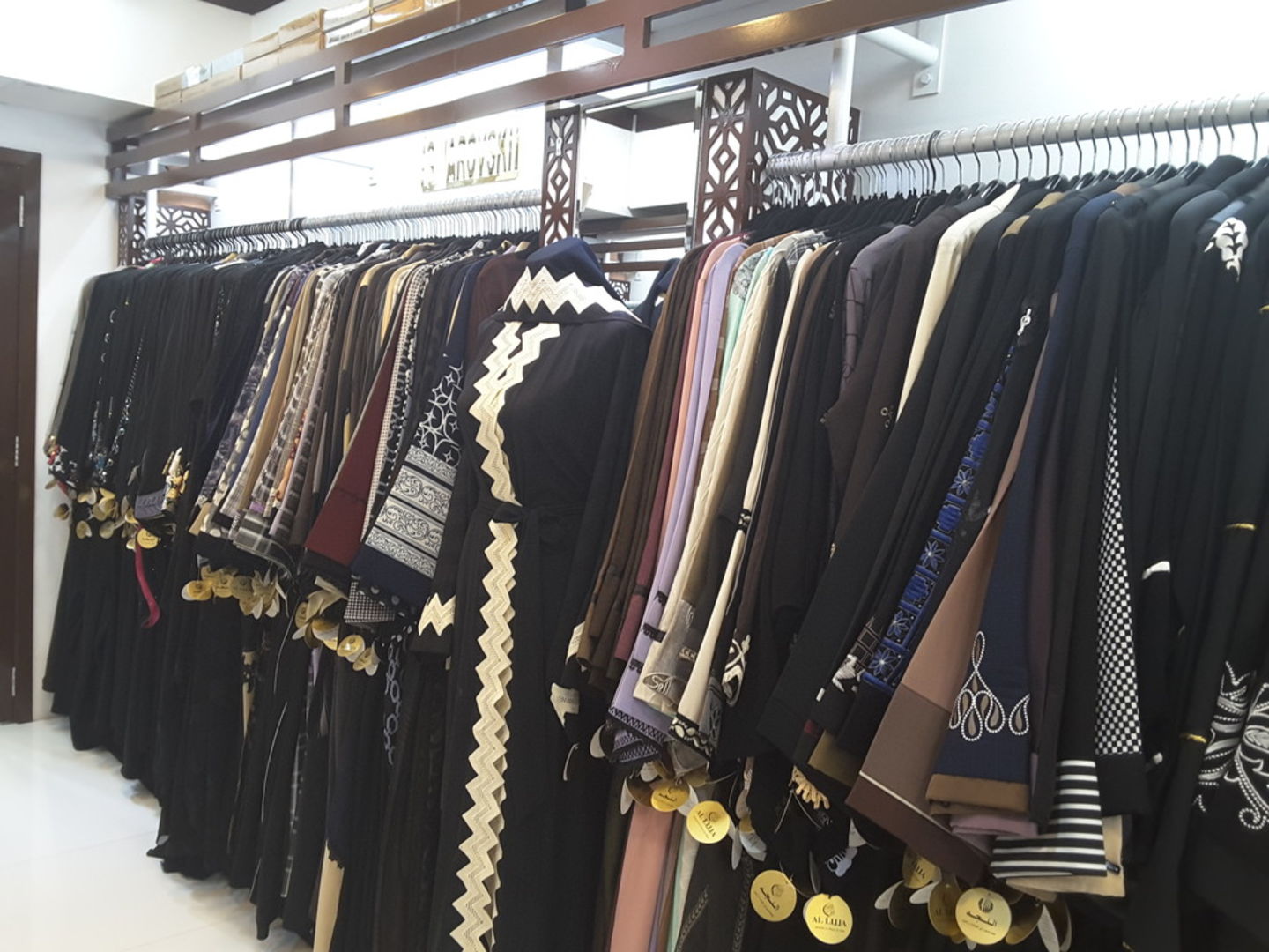 HiDubai-business-al-lijja-trading-shopping-apparel-hor-al-anz-east-dubai-2