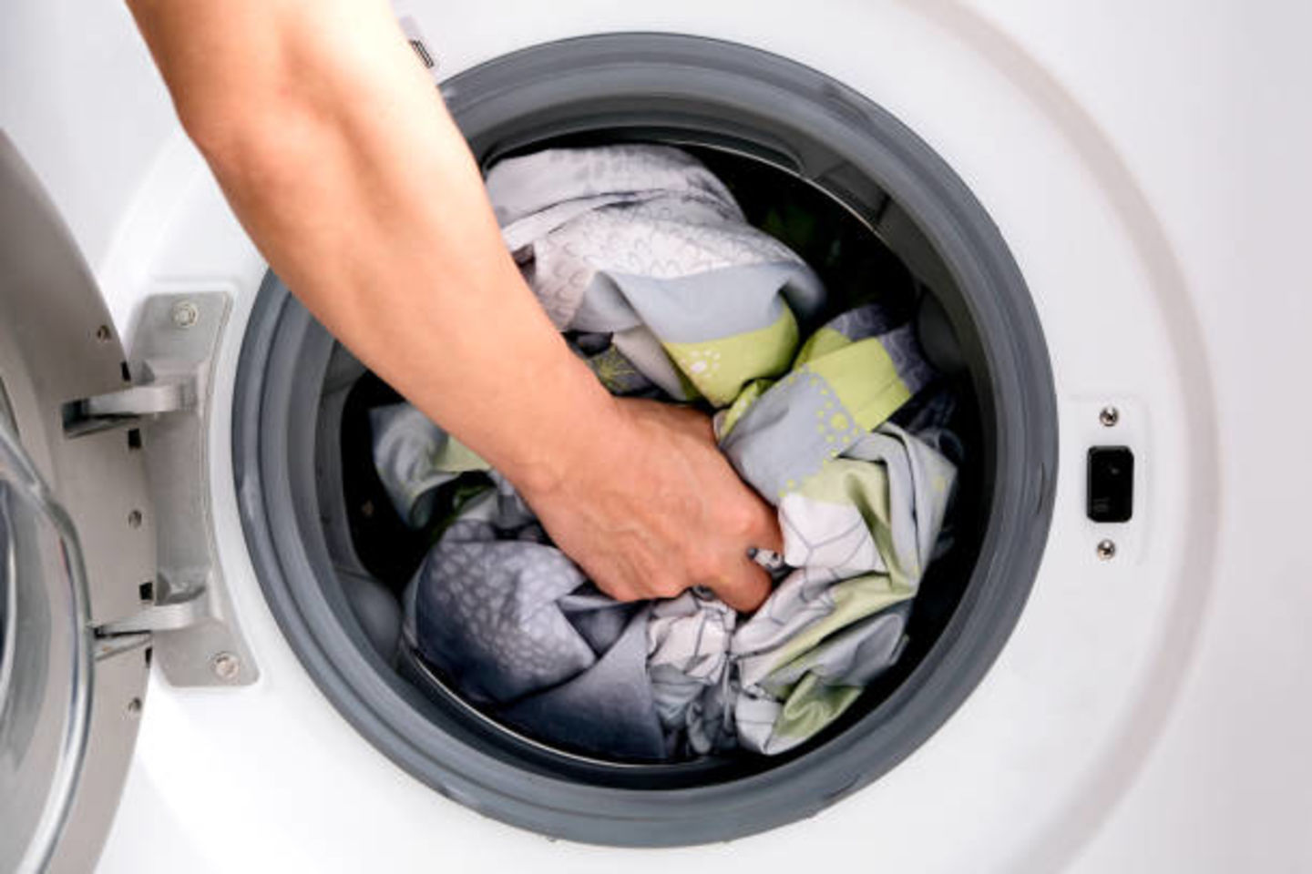 HiDubai-business-laundicare-laundry-home-laundry-al-murar-dubai