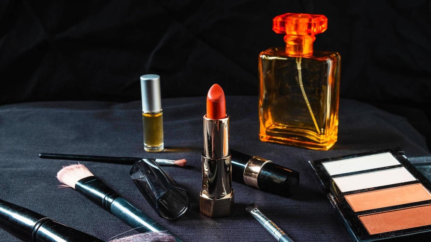 HiDubai-business-spring-greenland-enterprises-shopping-beauty-cosmetics-stores-al-daghaya-dubai