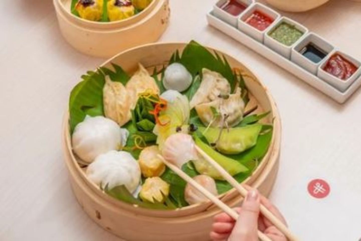 HiDubai-business-eat-fuchsia-food-beverage-restaurants-bars-business-bay-dubai