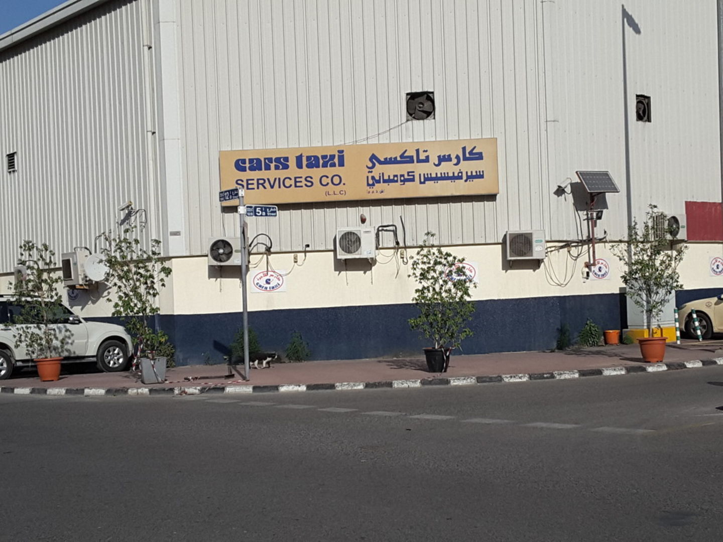 HiDubai-business-cars-taxi-services-co-transport-vehicle-services-public-transport-al-khabaisi-dubai-2