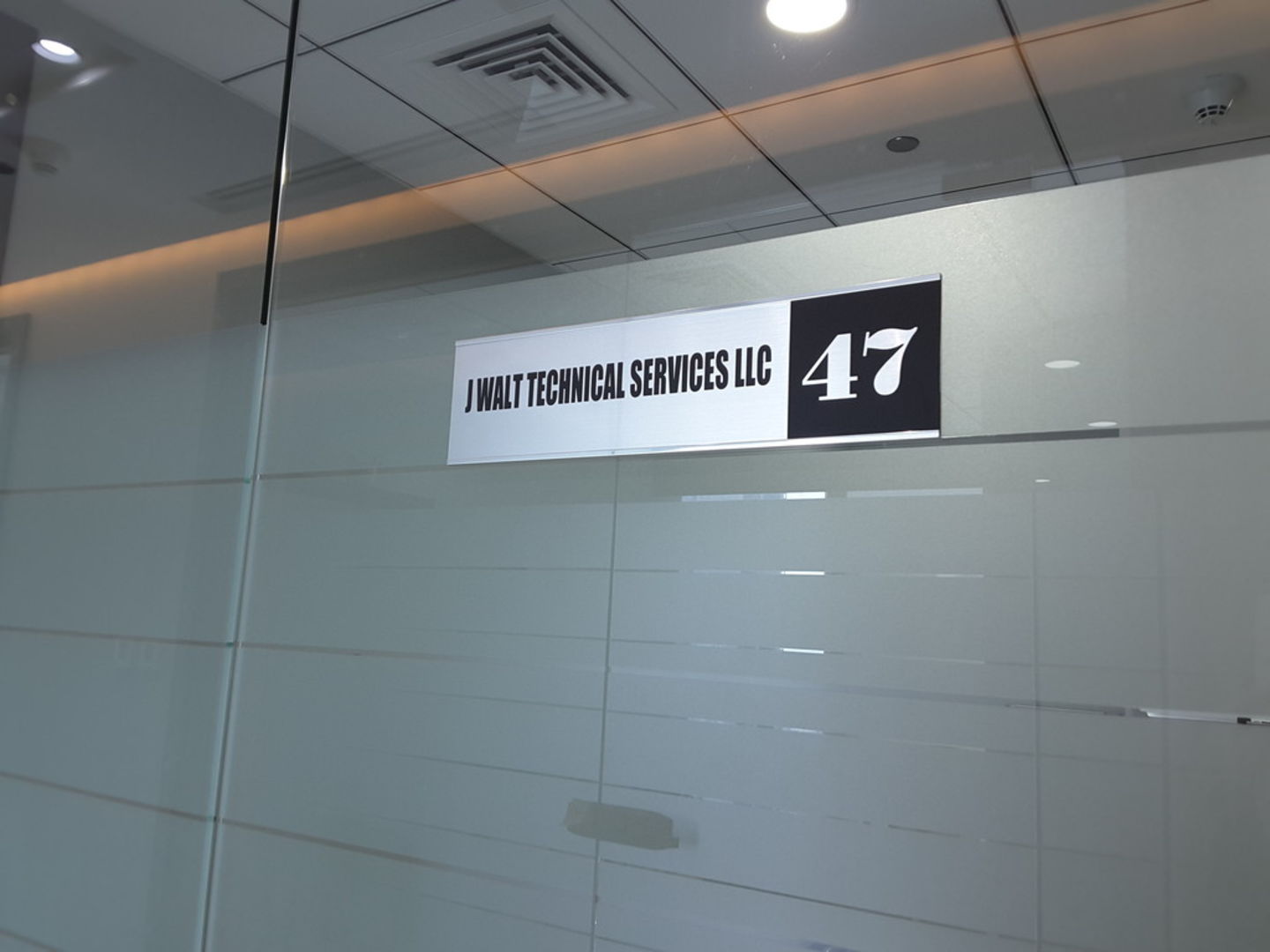 HiDubai-business-j-walt-technical-services-home-handyman-maintenance-services-business-bay-dubai-2