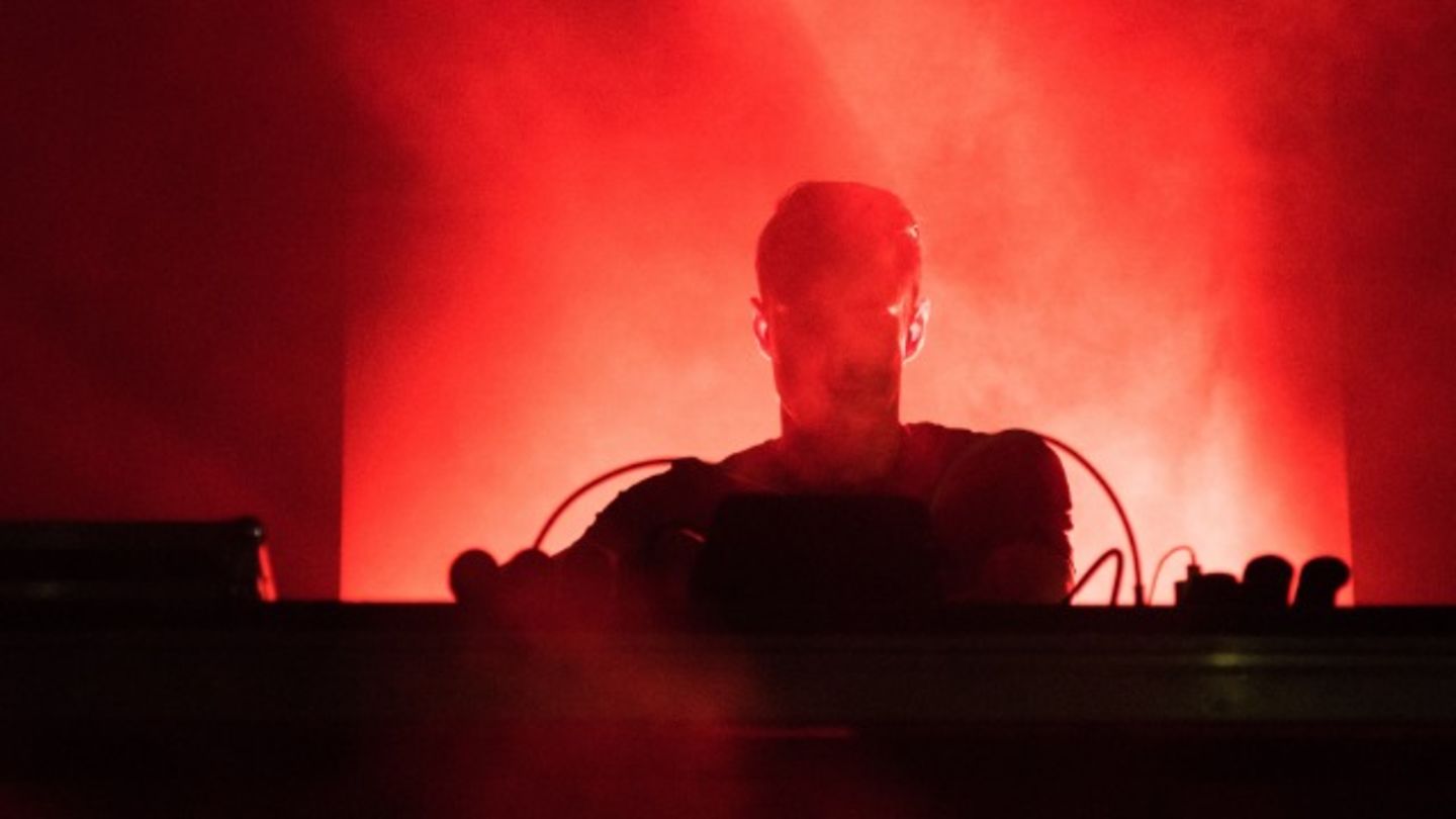 HiDubai-business-shahrzad-arabic-night-club-leisure-culture-nightclubs-al-muraqqabat-dubai