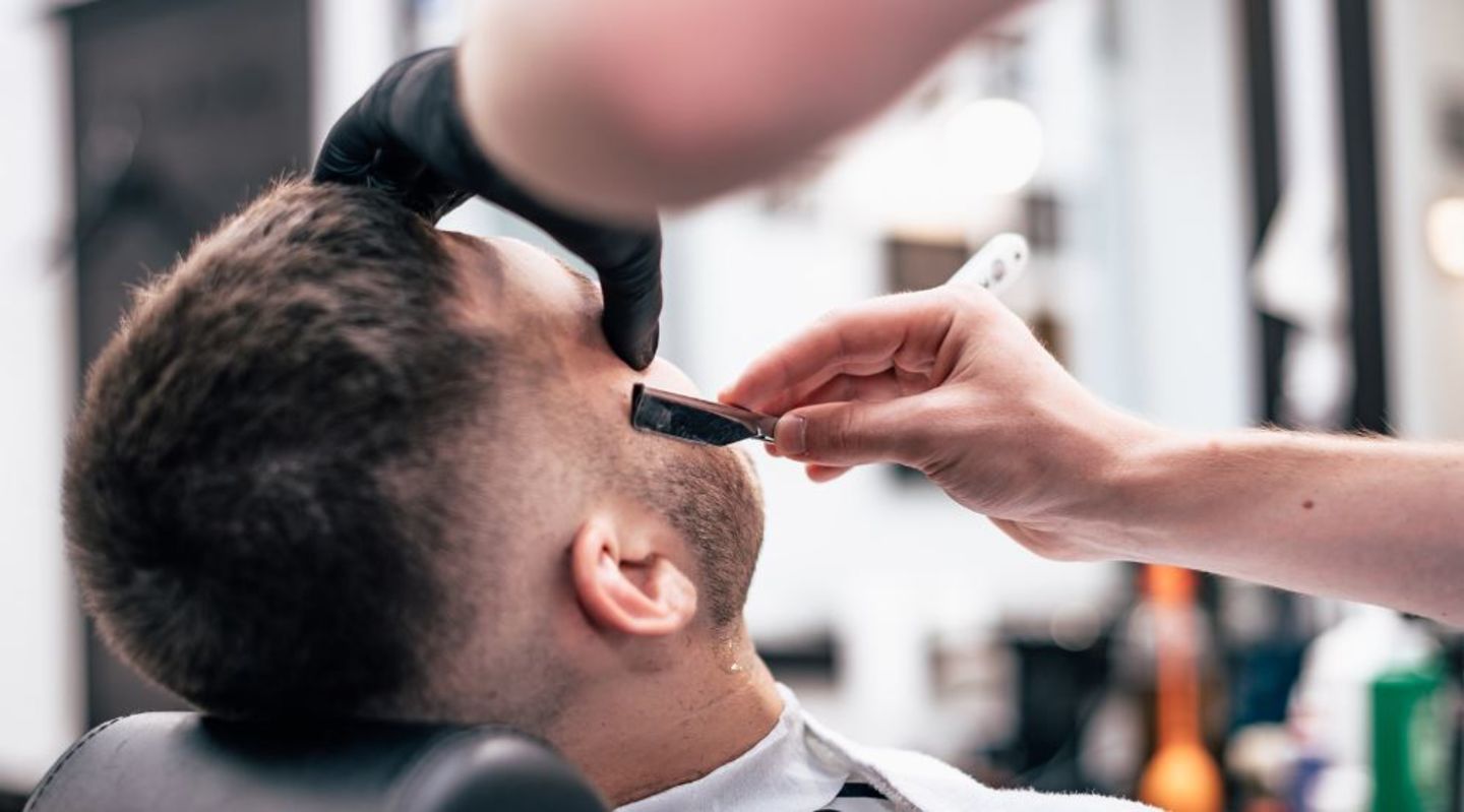 HiDubai-business-legends-cut-gents-salon-beauty-wellness-health-beauty-salons-business-bay-dubai