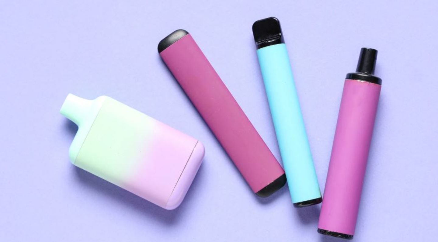 HiDubai-business-vape-guru-shopping-smoking-centers-al-bada-dubai