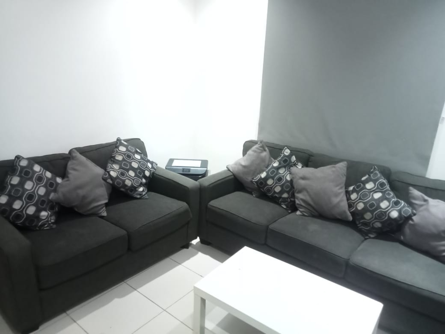 HiDubai-business-white-oak-used-furniture-trading-shopping-furniture-decor-al-nahda-1-dubai