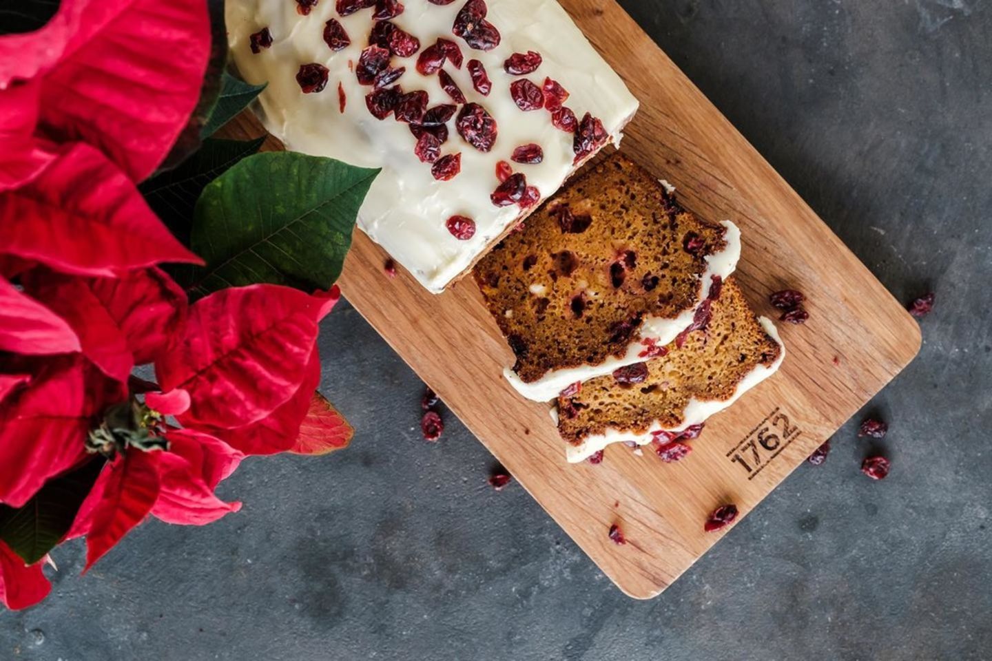 HiDubai-business-1762-deli-food-beverage-bakeries-desserts-sweets-the-palm-jumeirah-nakhlat-jumeirah-dubai