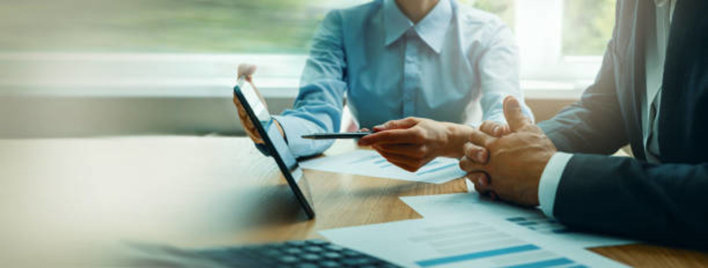 HiDubai-business-hitachi-systems-micro-clinic-b2b-services-business-consultation-services-mankhool-dubai