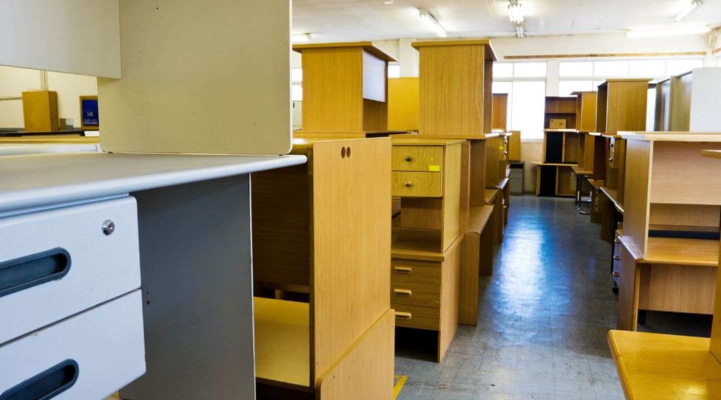 HiDubai-business-sajjad-hussain-used-furniture-electronic-trading-shopping-furniture-decor-naif-dubai