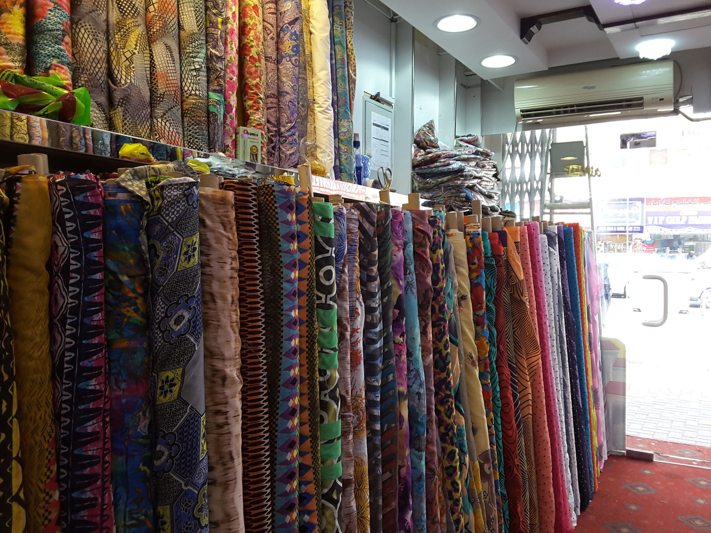 HiDubai-business-aros-diera-textile-trading-shopping-apparel-al-daghaya-dubai-2