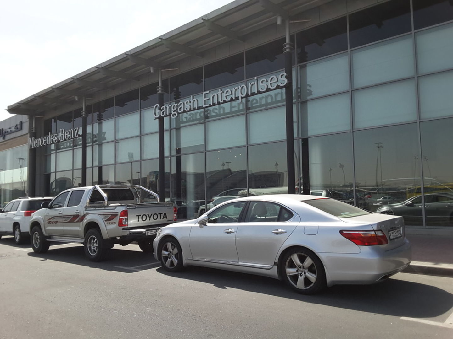 HiDubai-business-gargash-enterprises-transport-vehicle-services-car-showrooms-service-centres-al-khabaisi-dubai-2