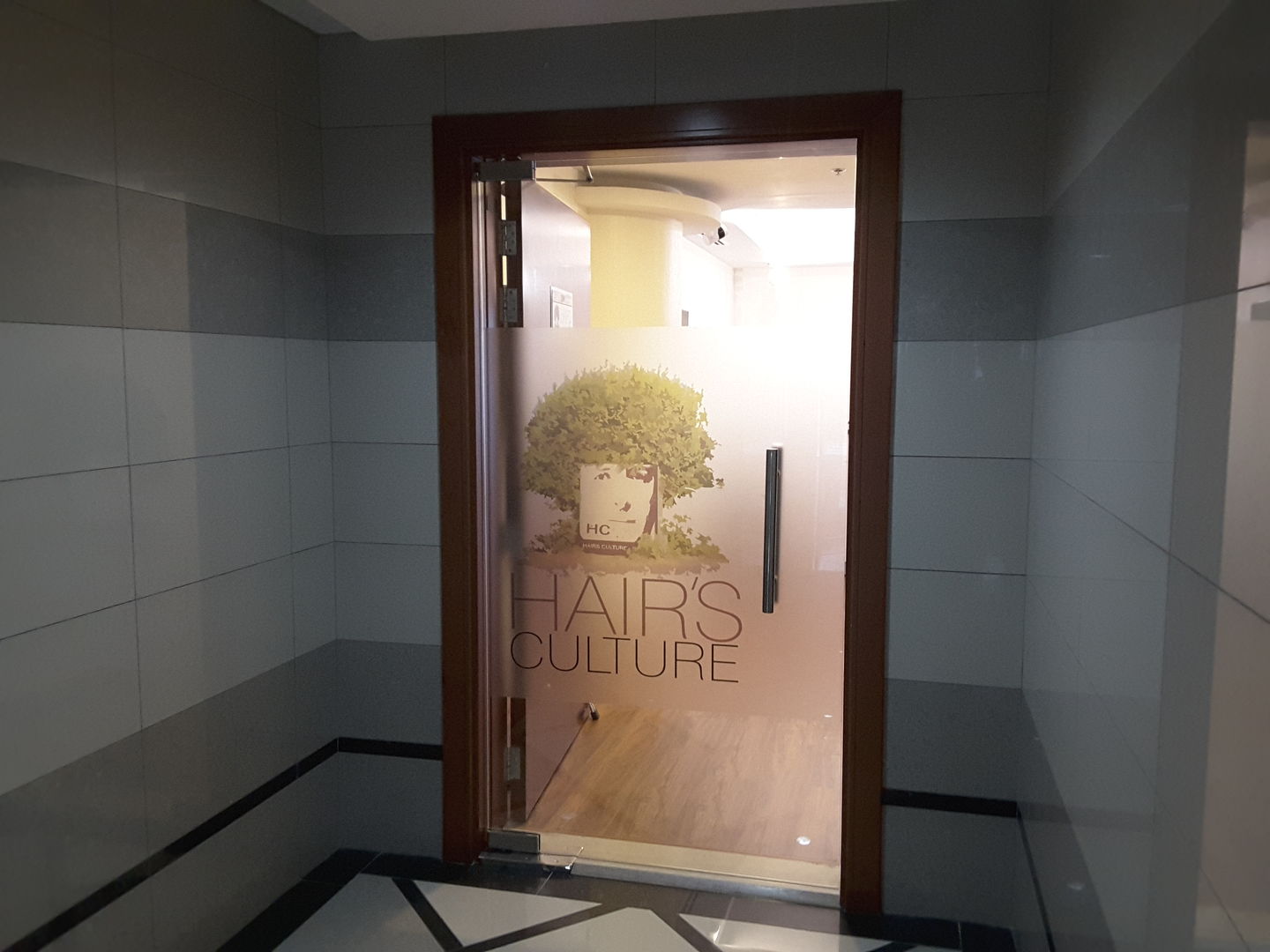 HiDubai-business-hairs-culture-hair-fixing-center-beauty-wellness-health-wellness-services-spas-al-karama-dubai-2