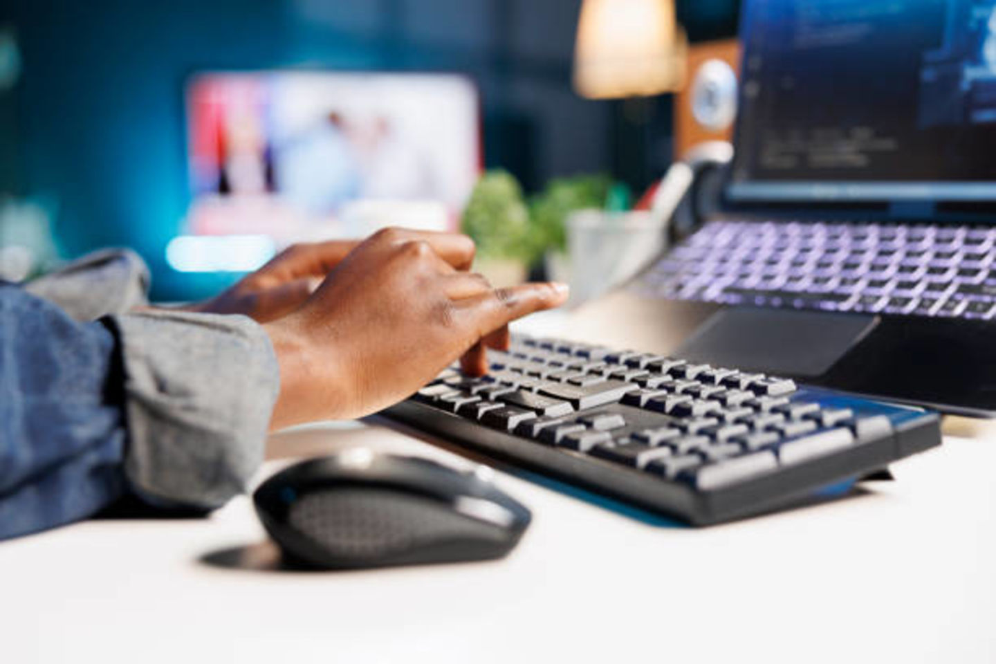 HiDubai-business-ais-document-clearing-government-public-services-printing-typing-services-business-bay-dubai