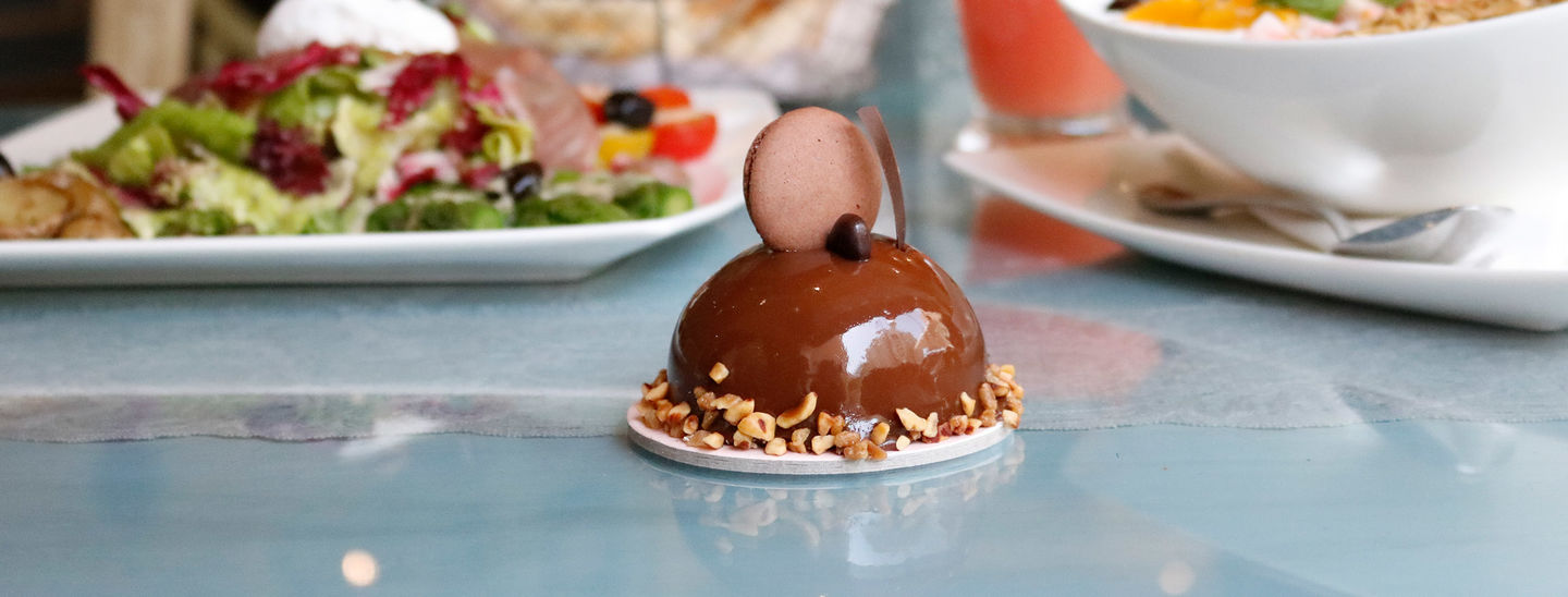 HiDubai-business-shakespeare-and-co-food-beverage-coffee-shops-the-palm-jumeirah-nakhlat-jumeirah-dubai-2