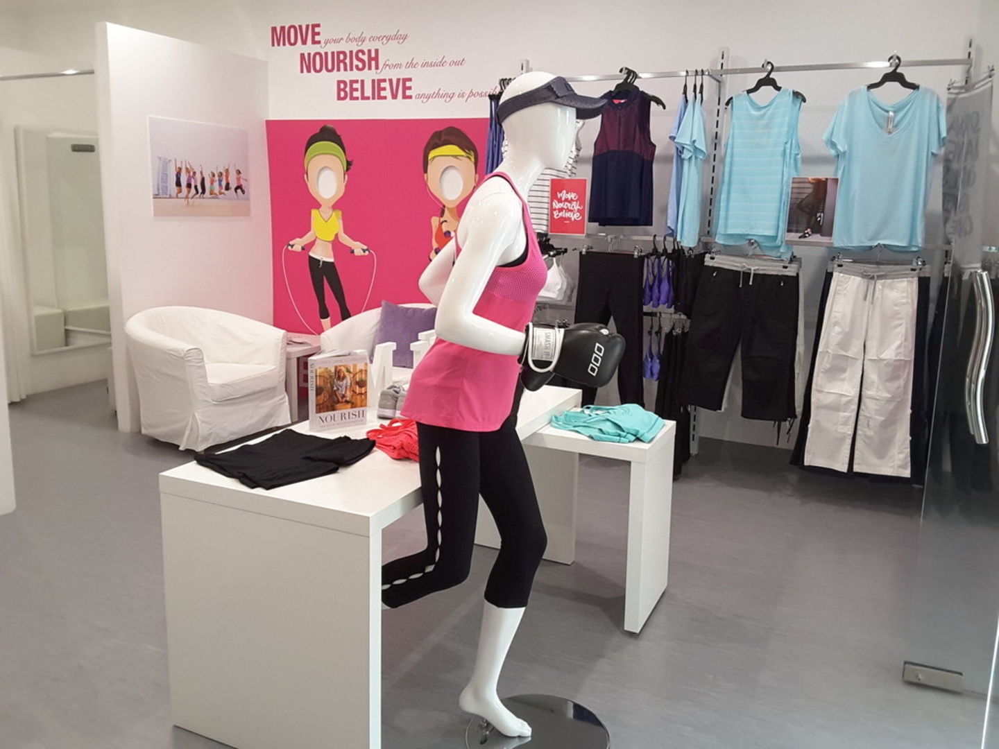 HiDubai-business-lorna-jane-sports-fitness-sportswear-jumeirah-2-dubai-2