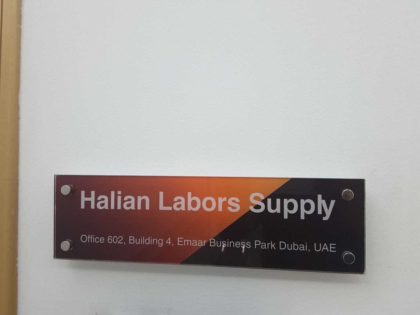 HiDubai-business-halian-labors-supply-b2b-services-human-resource-management-the-greens-al-thanyah-3-dubai-2