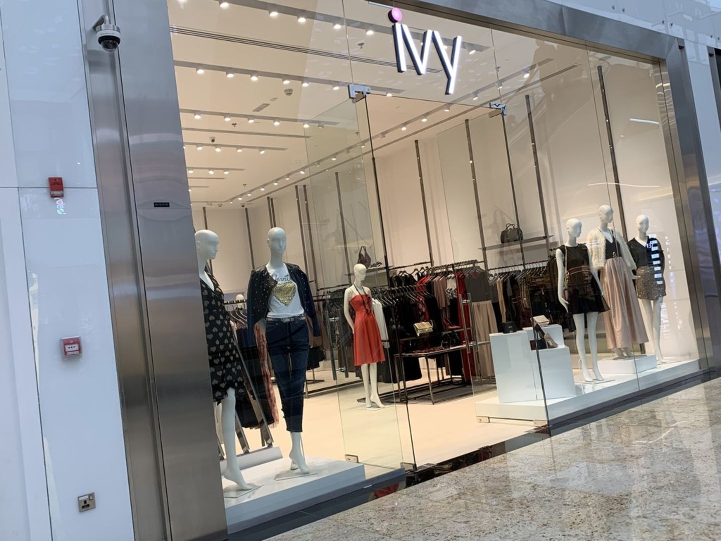 HiDubai-business-ivy-shopping-apparel-the-palm-jumeirah-nakhlat-jumeirah-dubai