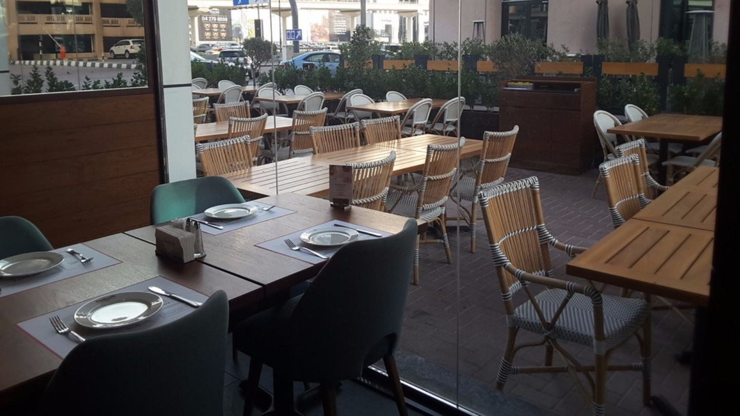 HiDubai-business-boubouffe-lebanese-brasserie-food-beverage-restaurants-bars-trade-centre-1-dubai