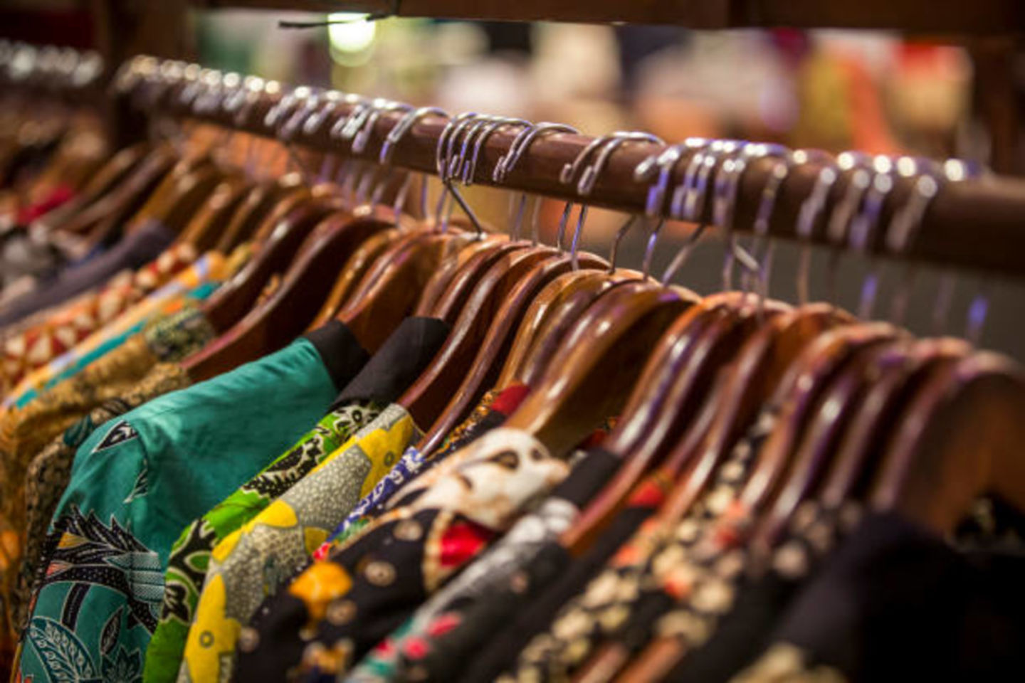 HiDubai-business-shazz-fashion-shopping-apparel-meena-bazar-al-souq-al-kabeer-dubai