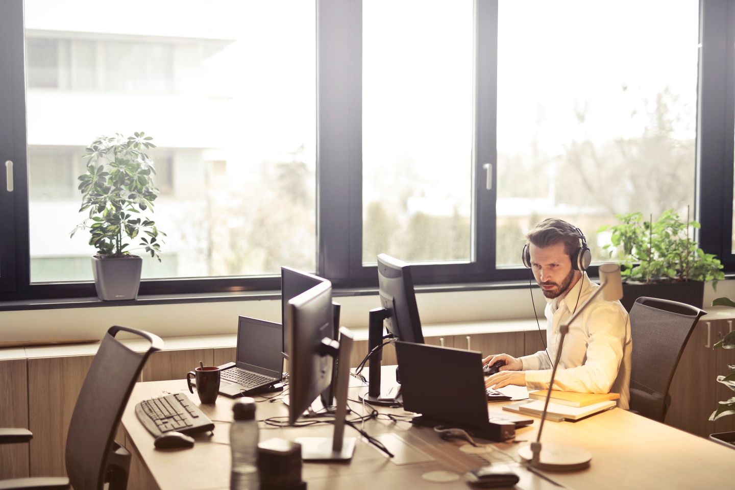 HiDubai-business-quick-reply-call-center-b2b-services-it-services-sheikh-zayed-road-1-trade-centre-2-dubai-2