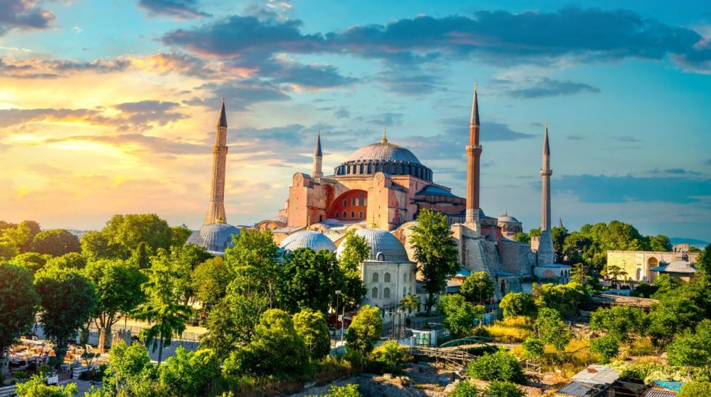 HiDubai-business-speed-wings-travel-and-tourism-hotels-tourism-travel-ticketing-agencies-al-karama-dubai