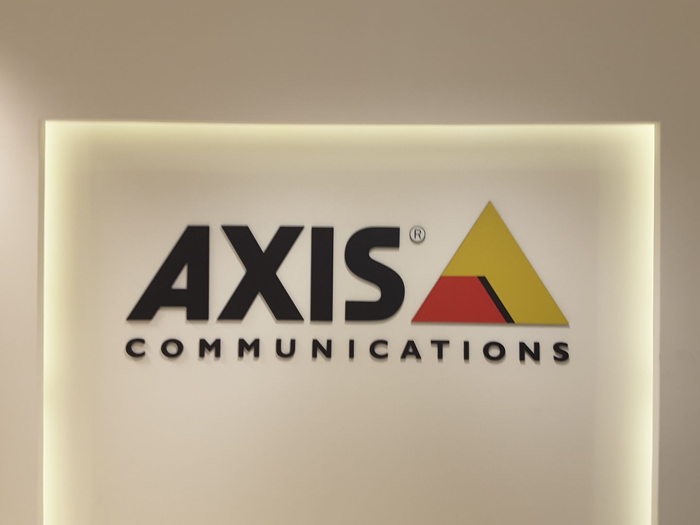 HiDubai-business-axis-communications-media-marketing-it-it-telecommunication-dubai-airport-free-zone-dubai-international-airport-dubai-2