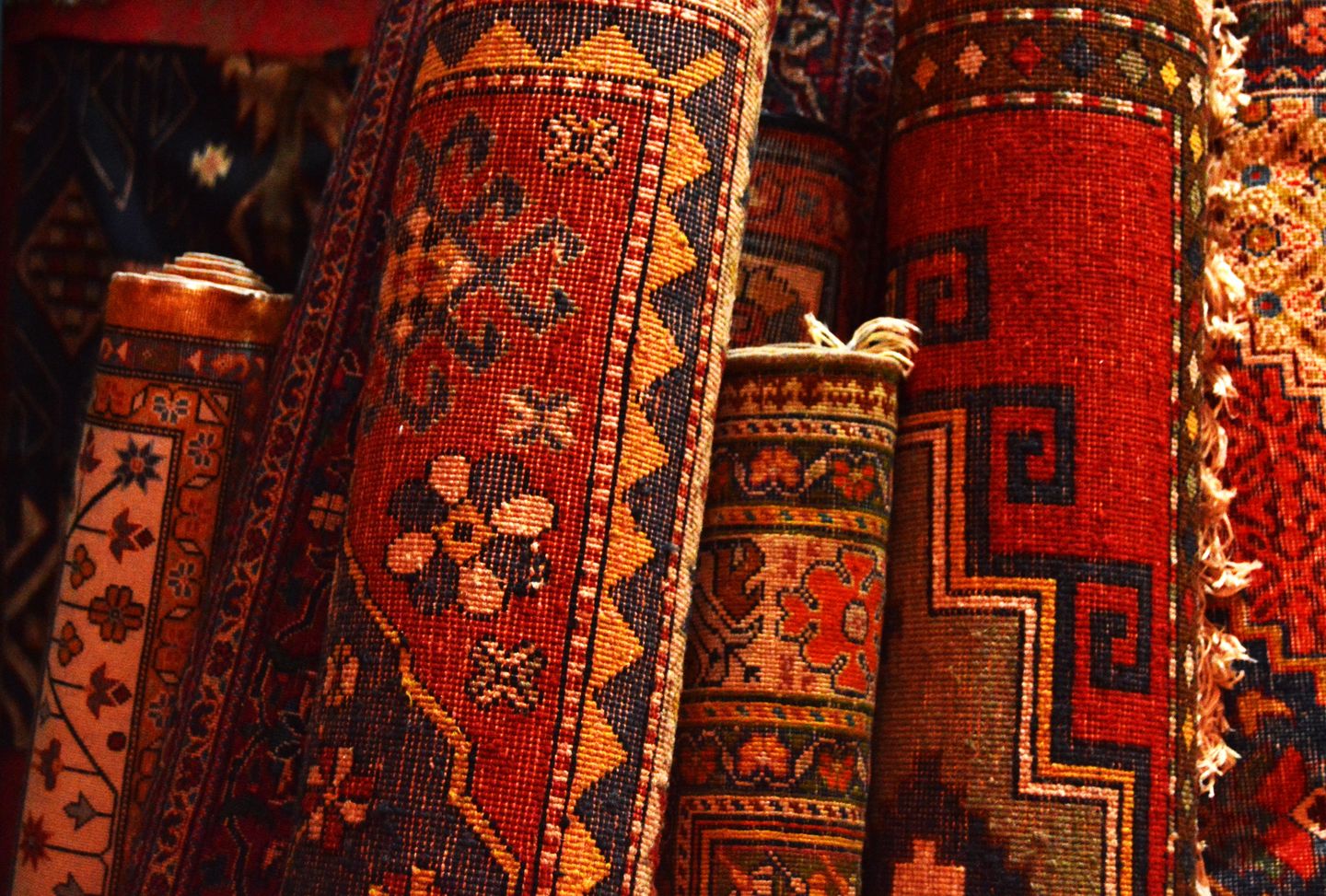 HiDubai-business-shams-naif-furniture-shopping-furniture-decor-al-murar-dubai